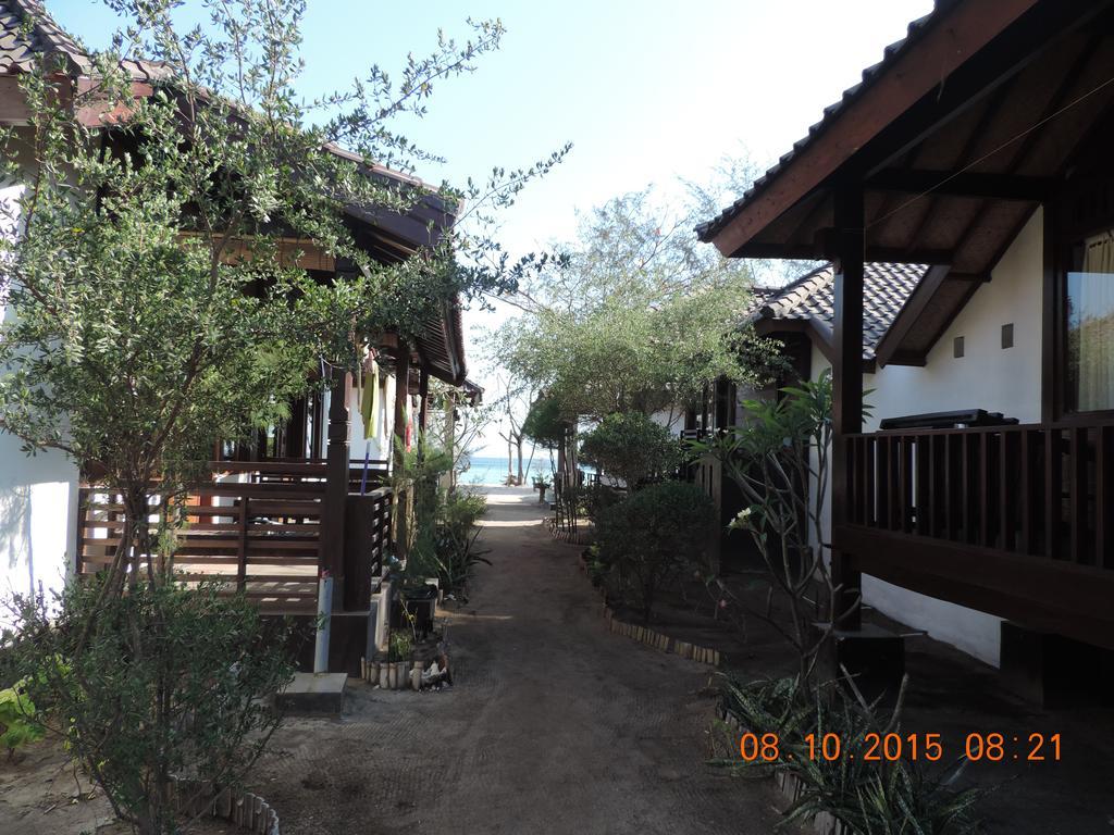 Yaya Bungalows Blue Coral Гілі-Мено Екстер'єр фото