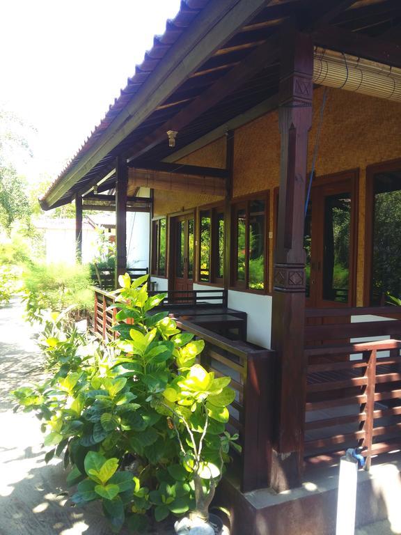Yaya Bungalows Blue Coral Гілі-Мено Екстер'єр фото
